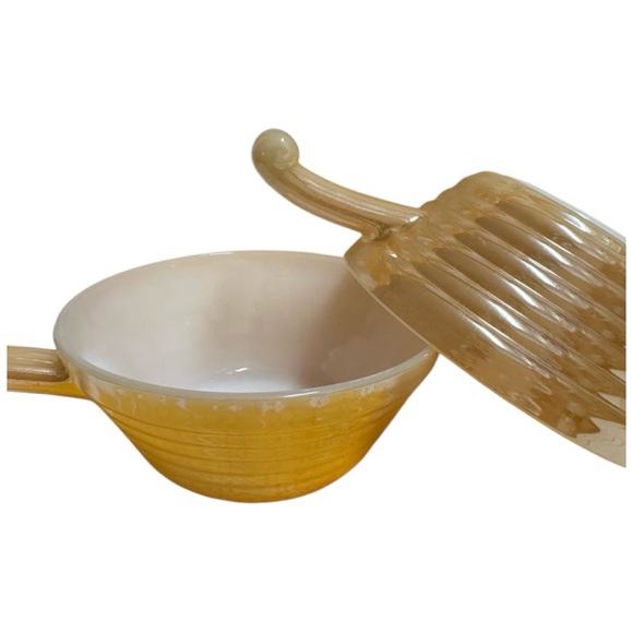 Fire King Ovenware 10 Peach Luster Bee Hive Handle Soup Bowls (2) 🍑🐝 MCM era - Picture 2 of 5